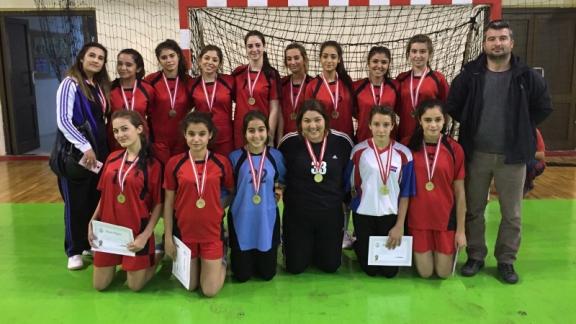 Mersin Spor Lisesi Kız Hentbol Takımı Bölge 1.si Oldu.