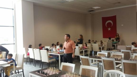 Mezitli Anaokulunda Minik Piyonlar Yarışıyor Satranç Turnuvası Düzenlendi.