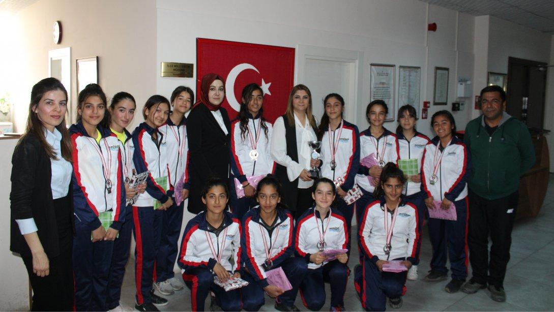 Davultepe Atatürk Ortaokulu Mersin İl İkincisi oldu.