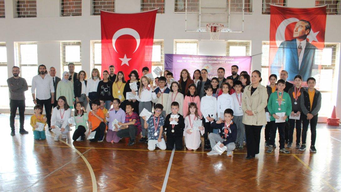 Bu Sene 5.si Düzenlenen Türkiye Akıl ve Zekâ Oyunları İlçe Milli Eğitim Müdürümüz Dursun KILIÇ'ın Katılımıyla İçel Anadolu Lisesinde Gerçekleştirildi.