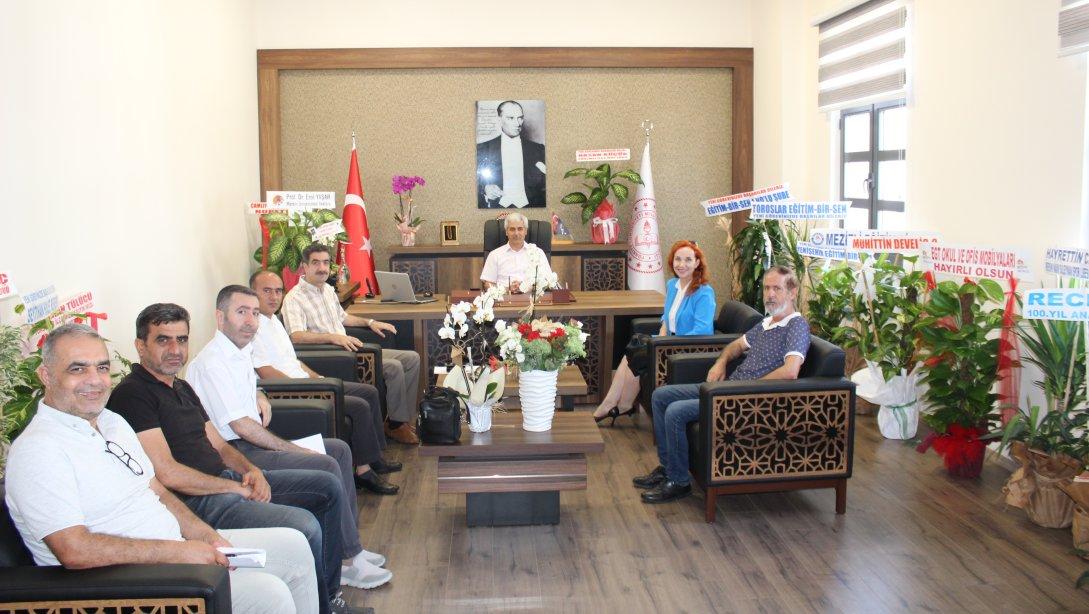 Meslek Lisesi Okul Müdürleri İlçe Milli Eğitim Müdürümüz Mehmet BADAS'ı Ziyaret Ettiler.