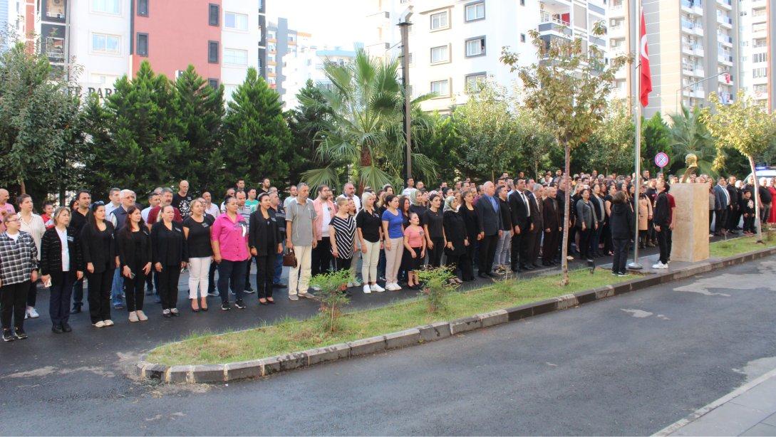 Mezitli Hükümet Konağın'da 10 Kasım Atatürk'ü Anma Günü Programı Düzenlendi