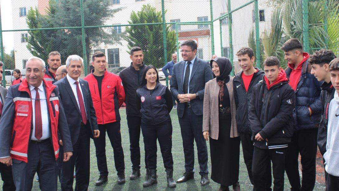 Naim Süleymanoğlu Spor Lisemizde Deprem ve Yangın Tatbikatı Yapıldı